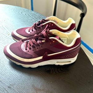 Like New Purple Nike Air Max| Women’s 7